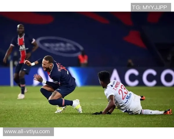 巴黎大巴在毕尔巴鄂遭袭球员们紧急前往机场避险