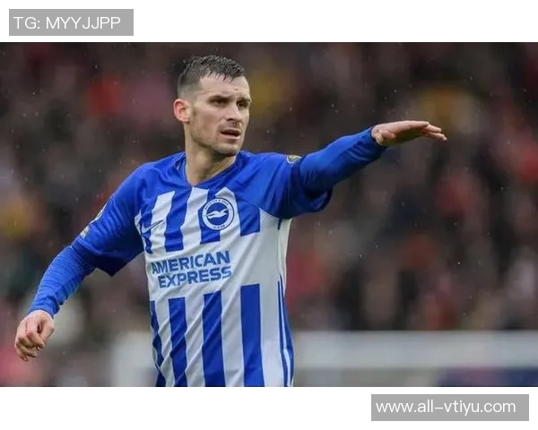 布莱顿确认签回多特中场格罗斯交易费用约150万欧元